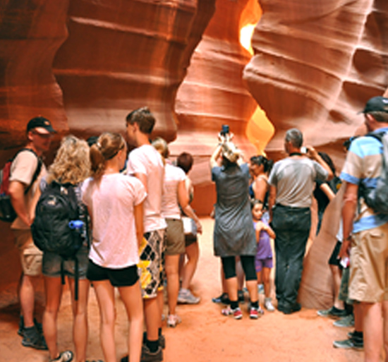 Antelope Canyon tourists in Upper Antelope Canyon